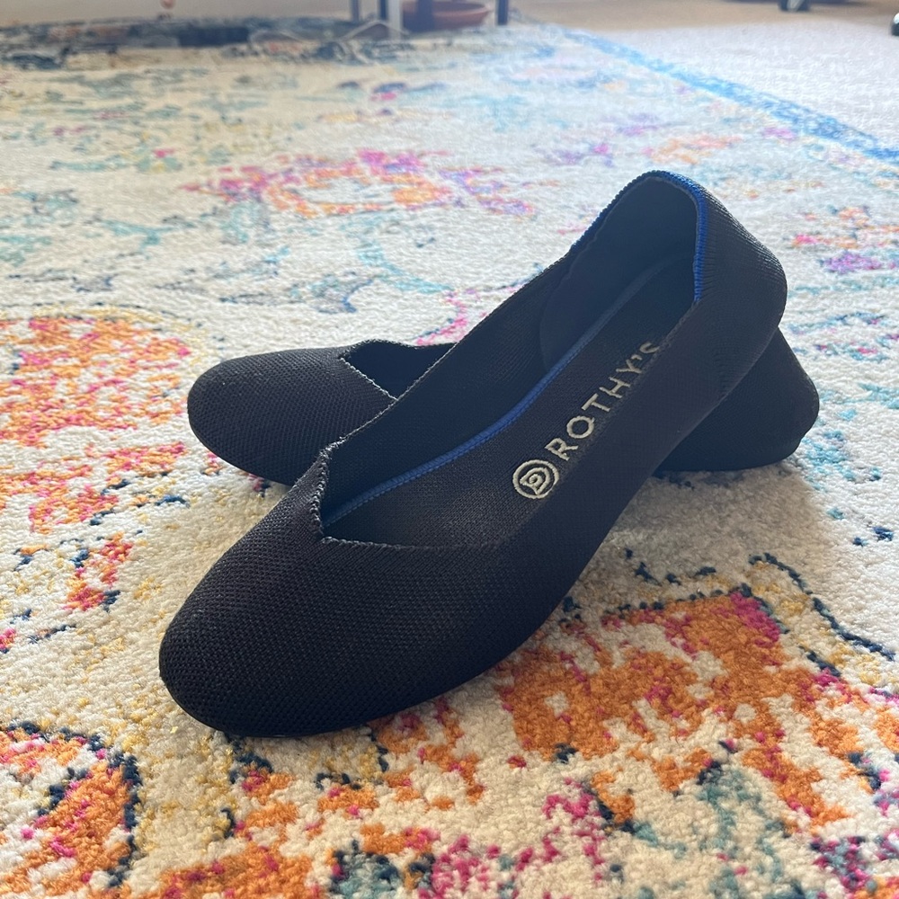 Rothy's Women's Black Flats 8.5 *fits like 8*